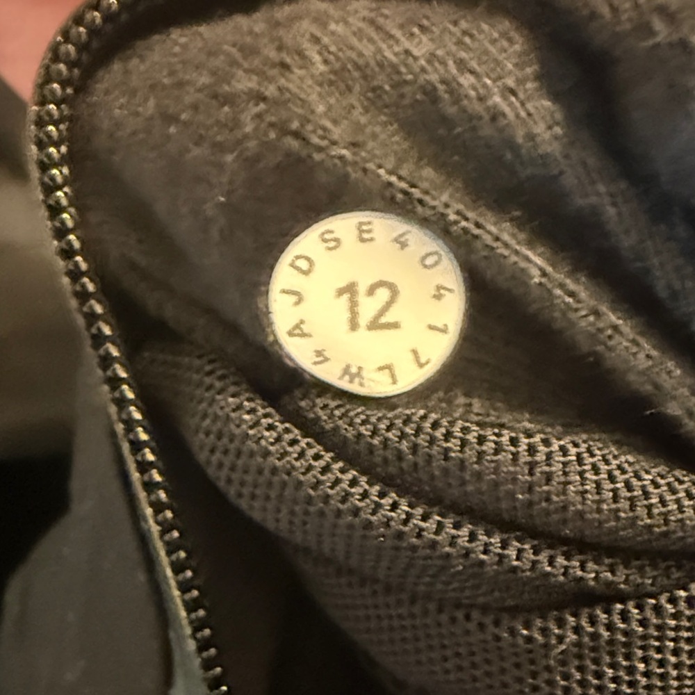 Lululemon Rain Haven Jacket - Picture 15 of 15